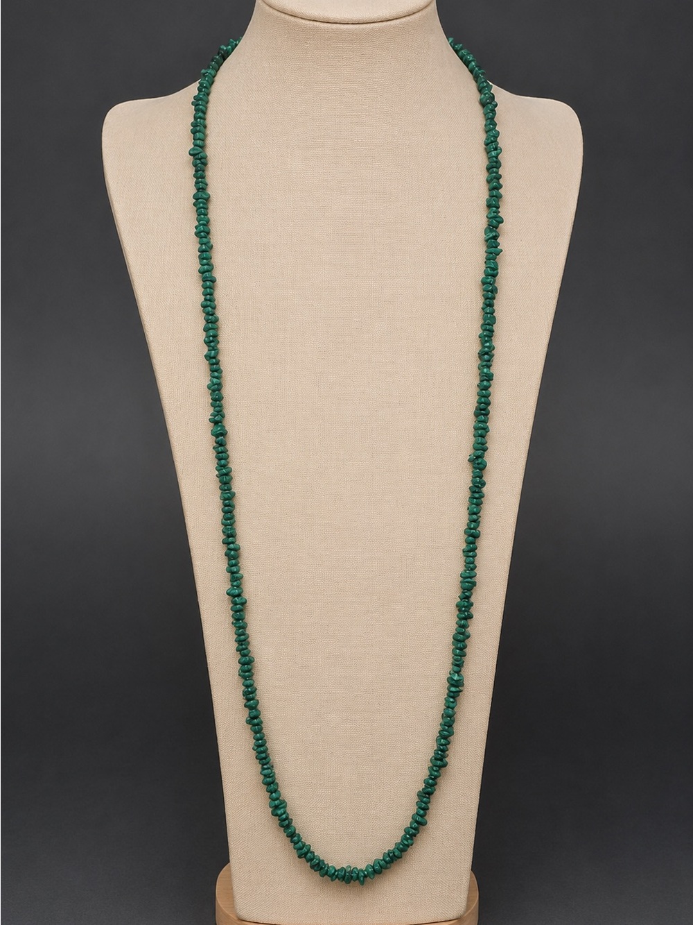 Vintage Natural Malachite Chip Necklace Long Green Stone Beaded Strand 17”